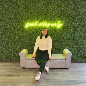 Meet your Posher, Juliana